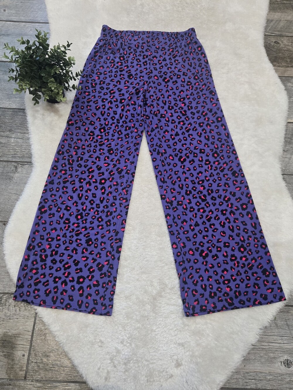 IMAN Global Chic Purple Leopard Print Wide-Leg Funky Lounge Pants, Size Medium